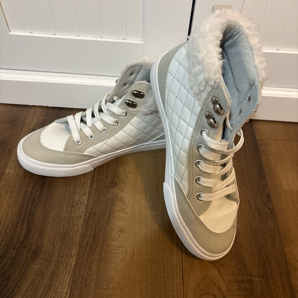 Star Wars Faux Fur Lined Quilted High-Top Sneakers